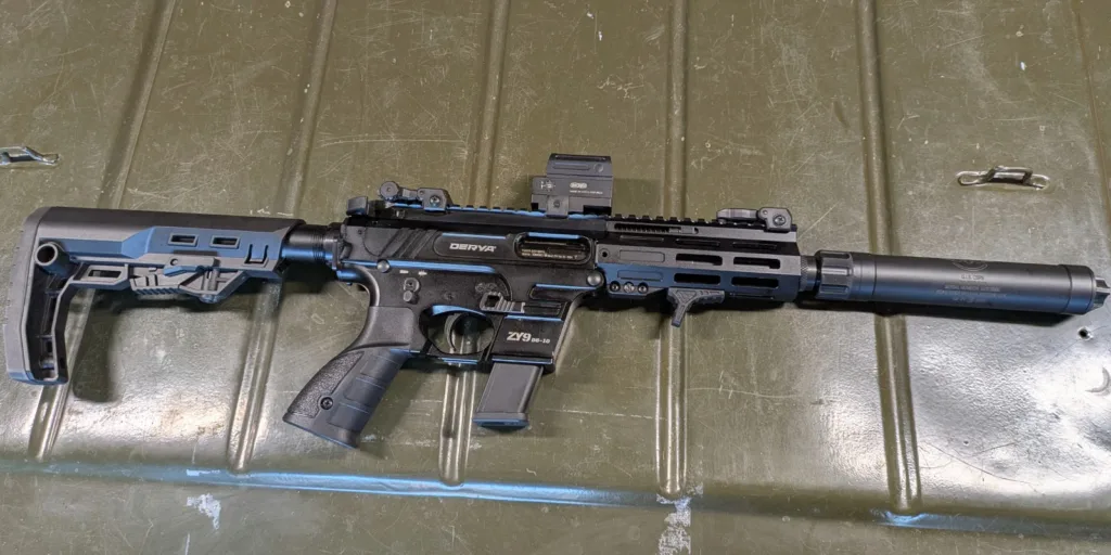 Derya ZY-9 6" s tlumičem